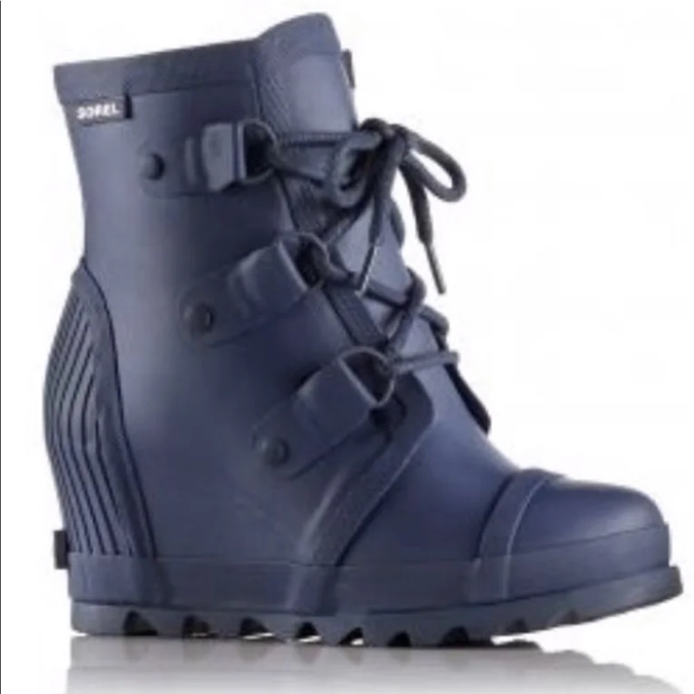 👀😳ISO size 6 Matte Blue Sorel Joan Rain Wedge